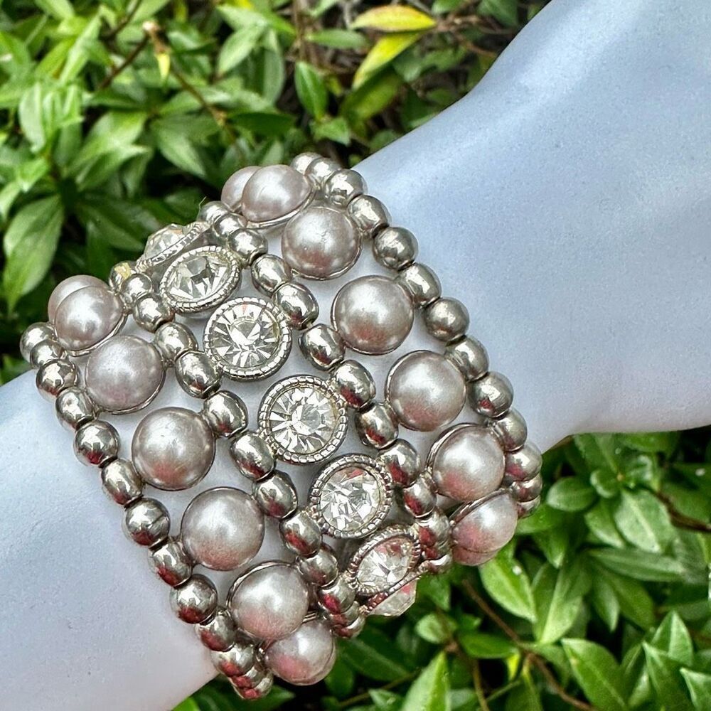 Grey faux pearl rhinestone silver tone stretchy wide bracelet